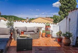 Galeriebild der Unterkunft A classic stone house in Provence in La Garde-Freinet