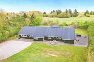 an overhead view of a house with a metal roof at HS013-Oksbol-Hybenvangen-6 in Oksbøl