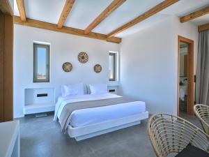 Postel nebo postele na pokoji v ubytování Villa Zamira + 47 fotografií