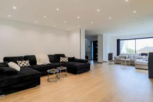 Posezení v ubytování La Maison Bellevue - Garden Parking 13 min from Amiens