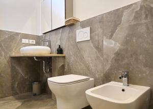 Ένα μπάνιο στο Santo Stefano - Vista su Castello Medievale +20 φωτογραφίες