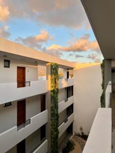 En balkon eller terrasse på Summit & Sea Penthouse