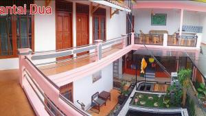 Ảnh trong thư viện ảnh của Puri Cikole Asri Guest House ở Tangkubanperahu