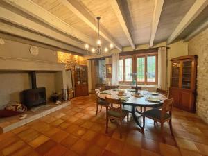 Χώρος καθιστικού στο Airconditioned spacious country house with private swimming pool +25 φωτογραφίες