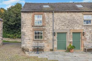 Hoone, kus puhkemaja asub