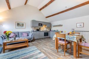 Köök või kööginurk majutusasutuses 2 Bed in Alsop-en-le-Dale oc-p33739