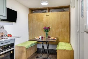 Gallery image of 1 Bed in Wellesbourne - Container 2 in Wellesbourne Hastings