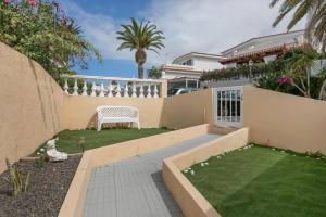 Un jardín fuera de Casa Buena Vista