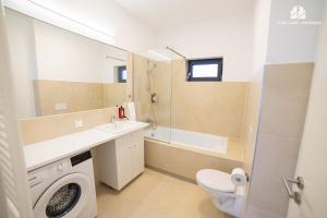 Ένα μπάνιο στο Milan Luxury Apartaments III-Brasov#near Coresi