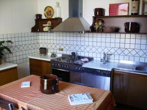 A kitchen or kitchenette at B&B Santa Chiara