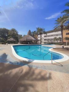 Swimmingpoolen hos eller tæt på Aguamarina Suites