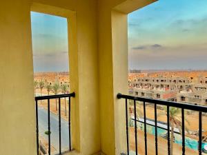 Balkón nebo terasa v ubytování Ultra Luxurious 2BR 3BR in Gated Compound