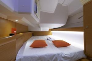 Ένα ή περισσότερα κρεβάτια σε δωμάτιο στο Unique Yacht Stay Near Historic Valletta