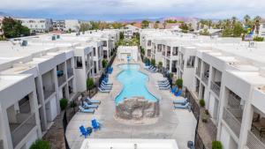 an aerial view of the courtyard of a building with a pool at New 4 bed 3 and half bath with pool, hot tub, waterslide and PS5 in Saint George Municipal Airport