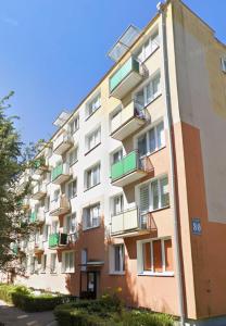 Budova, kde se apartmán nachází + 25 fotografií