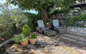 Aed väljaspool majutusasutust Amazing Home In Krasica With Wifi