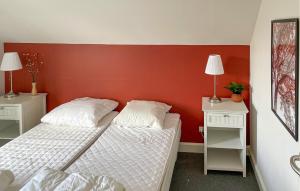 Ένα ή περισσότερα κρεβάτια σε δωμάτιο στο Nice Home In Gjern With Sauna