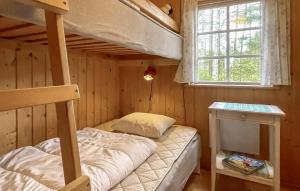 Ένα ή περισσότερα κρεβάτια σε δωμάτιο στο 3 Bedroom Beautiful Home In Torsby +5 φωτογραφίες