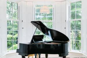 Fotografie z fotogalerie ubytování The West Wing at Hillthorpe Manor with Gardens & Private Hot Tub v destinaci East Hardwick