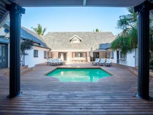 Bazén v ubytování Dream Beach House with Pool & Ocean Access nebo v jeho okolí