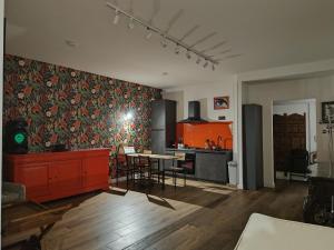 Kuchyň nebo kuchyňský kout v ubytování Chill out Home Fregene Family Group Accomodation - 15 minuti da Fiumicino - Casa Vacanza Fregene vicino al mare