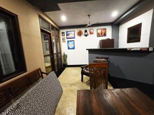 Pearl Surf Resort休息區