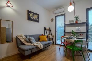 Posezení v ubytování Linate and Olympic Arena House with Garden