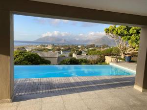 Πισίνα στο ή κοντά στο Villa PheZulu