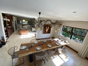 Χώρος καθιστικού στο Villa PheZulu