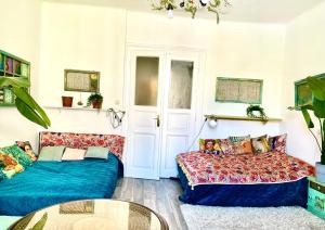 Χώρος καθιστικού στο Muzeum Butique Studio