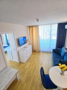 巴统Deluxe Aparthotel In Orbi City的相册照片