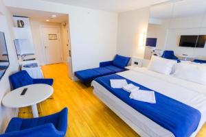 巴统Deluxe Aparthotel In Orbi City的相册照片