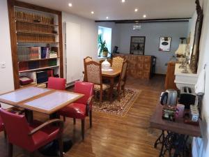 Χώρος καθιστικού στο Maïstine - Chambres d hôte +21 φωτογραφίες