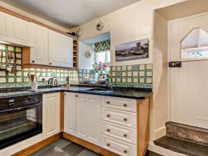 Galería fotográfica de 3 Bed in Hawkshead Village LLH34 en Hawkshead 14 fotos más