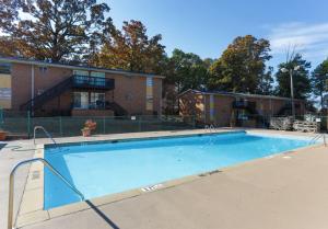 Πισίνα στο ή κοντά στο Wyndham Hills Getaway Modern Comfort Awaits