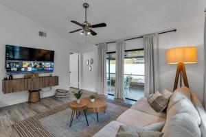 Μια τηλεόραση ή/και κέντρο ψυχαγωγίας στο The Paradise Palms