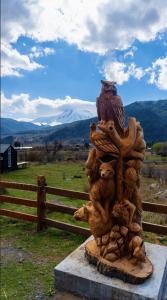 A general mountain view or a mountain view taken from az apartmanházakat