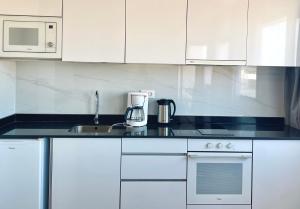 Gallery image of Apartamento T1 - MedSal Residence in Santa Maria