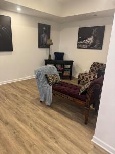 Afbeelding uit fotogalerij van Lovely, warm, Stylish apartment in Canton