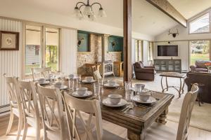 Μια τηλεόραση ή/και κέντρο ψυχαγωγίας στο Glenn House