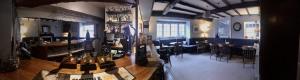 Lounge nebo bar v ubytování Pheasant Inn + 35 fotografií