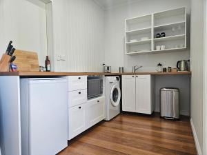 Kuchyň nebo kuchyňský kout v ubytování Kernow - Minimum age 18