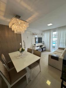 Μια τηλεόραση ή/και κέντρο ψυχαγωγίας στο Ap de Beverly hills