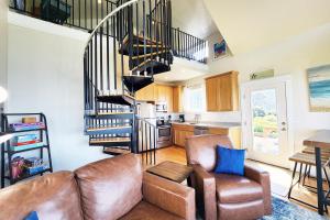 Kuchyň nebo kuchyňský kout v ubytování Ocean Front Cottage! Dog Friendly! - Beach Nut + 8 fotografií