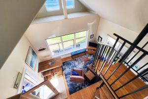 Posezení v ubytování Ocean Front Cottage! Dog Friendly! - Beach Nut