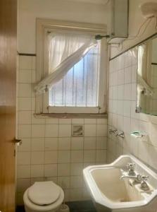 Ένα μπάνιο στο Hotel de la Poesía +10 φωτογραφίες