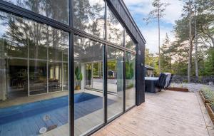 Πισίνα στο ή κοντά στο Nice Home In Nexø With Sauna +30 φωτογραφίες