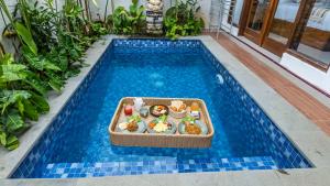 Mâncare la sau în apropiere de această vilă