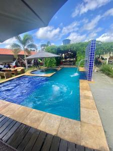 Bazén v ubytování Resort WBF nebo v jeho okolí