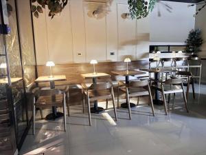 Restoran atau tempat lain untuk makan di Orange wild BY Laurel hotels - Aeropuerto